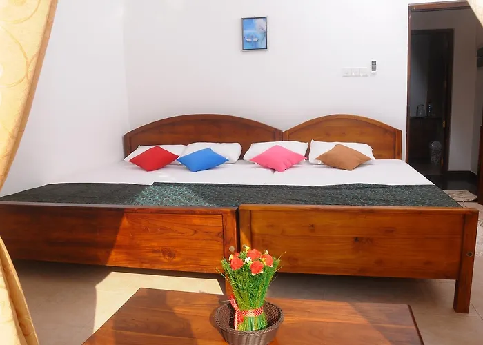 Colombo Hotel By Colombo Village